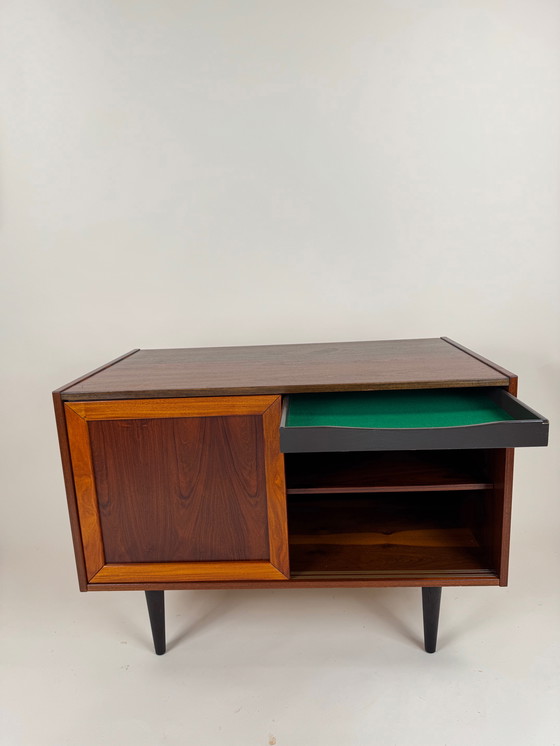 Image 1 of Rosewood Sliding Door Cabinet by Faarup Møbelfabrik – Refined Danish Elegance