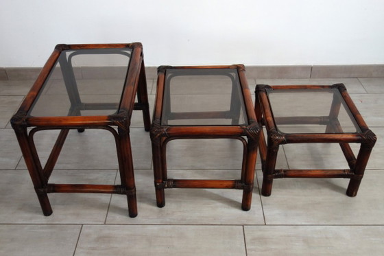 3 Vintage Bamboo and Smoked Glass Nesting Tables, 1960s – Side tables, Rattan (photo 4 of 16)