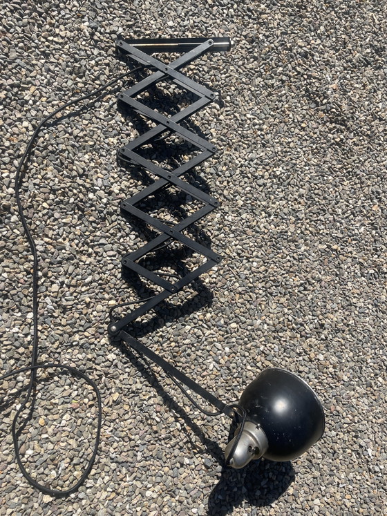 Image 1 of Vintage schaarlamp. Jaren 50 industrieel design wandlamp