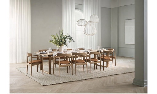 Bolia dining table 260/100