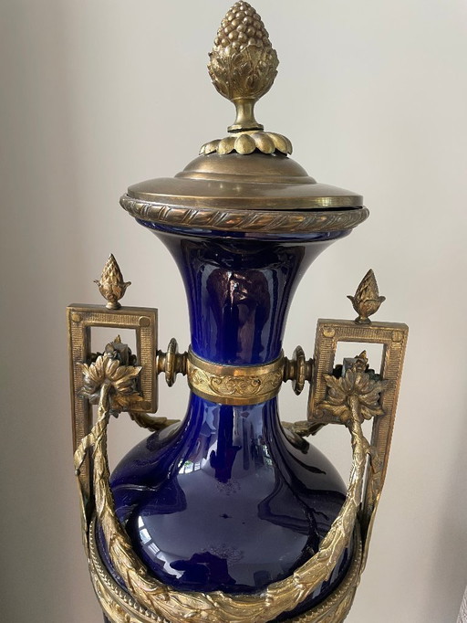 antique French porcelain vases