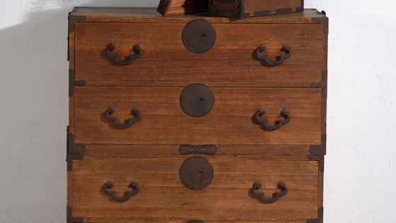 Antique Japanese multi-drawer tansu - Meiji Period / Taishō (c. ) #16 – Chest of drawers, Wood, Iron (photo 3 of 40)