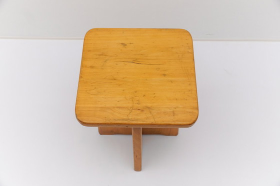 Image 1 of Conjunto de 6 taburetes de roble al estilo de Pierre Chapo, Francia, años 60