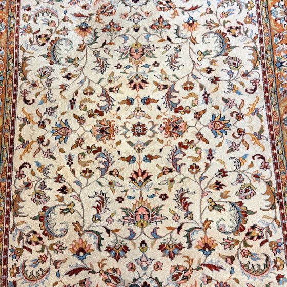 Image 1 of Large vintage rug with floral pattern