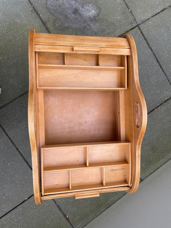 Image 1 of Naaidoos mid-century Deens design, tambour roll-top, 2 bakjes, houten poten