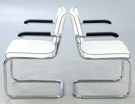 Thonet Freischwinger S64 Jil Sander avec cuir et rembourrage – Chaises de salle à manger, Bois (photo 7 of 9)