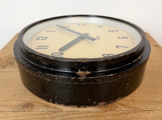 Orologio da parete industriale nero di fabbrica IBM, anni '50 – Vetro, Ferro (photo 14 of 18)