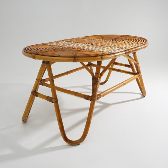 Image 1 of Rotan salontafel met ovaal blad, jaren 1950