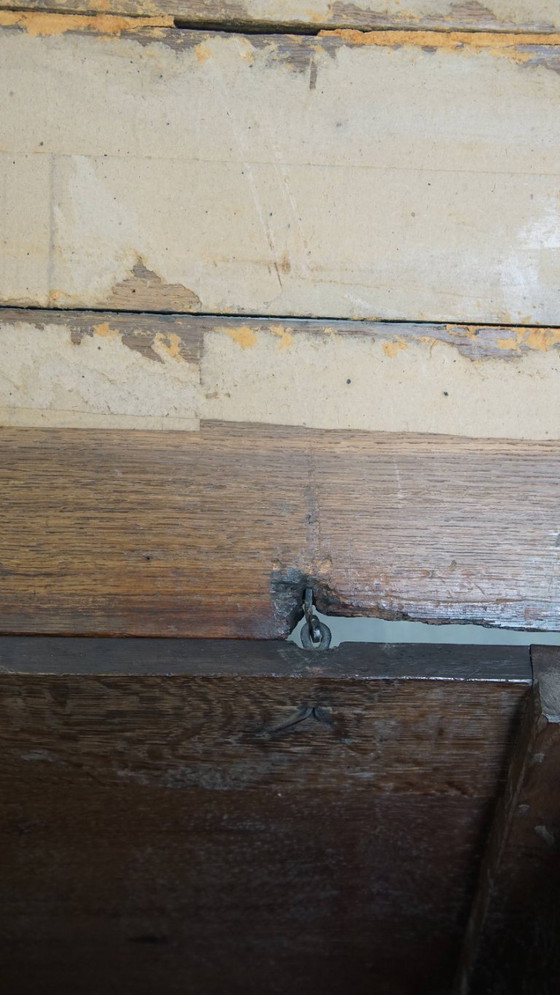 Image 1 of Cofre antiguo de roble inglés del siglo XVII