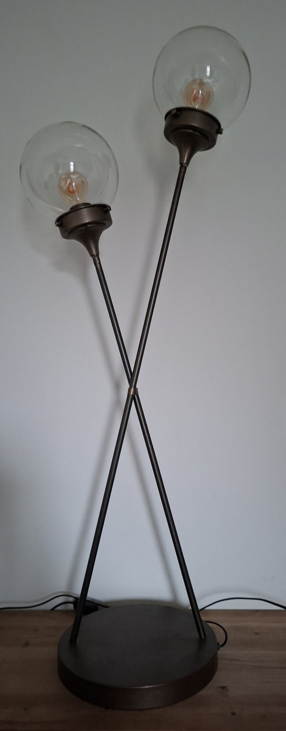 2 Design Lampen Tafellampen/ Vloerlampen. – Metal (photo 4 of 13)