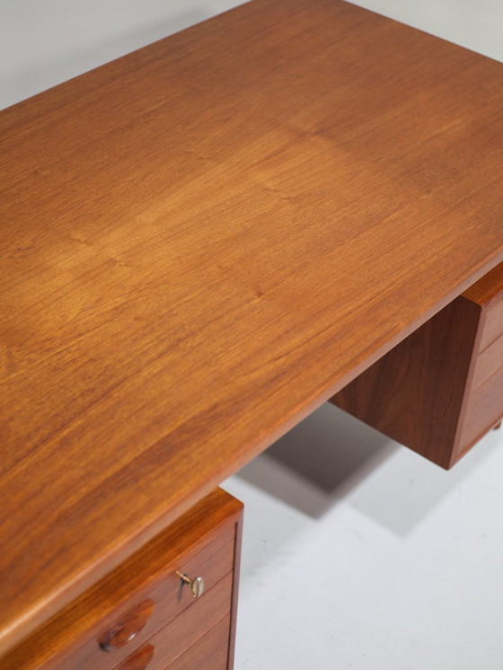 Image 1 of Bureau Kai Kristiansen FM60 in teak vintage design Deens