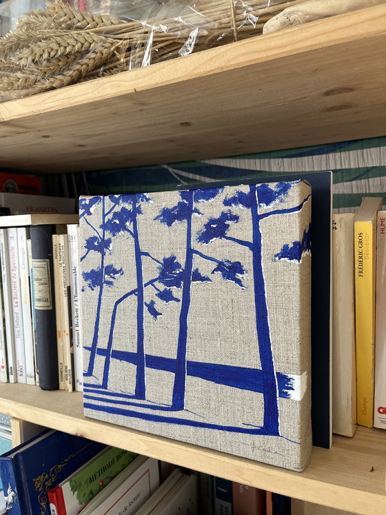 Image 1 of Acrylic on 3D linen canvas.

Size: 20 x 20 cm