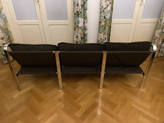 Image 1 of Banco cromado de mediados de siglo - tres plazas