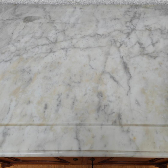 Image 1 of Commode ancienne de salle de bain avec plateau en marbre