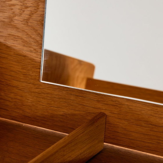 Image 1 of MK11136 Tocador de roble restaurado