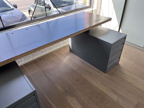 Image 1 of Normaler Schreibtisch Jean Nouvel