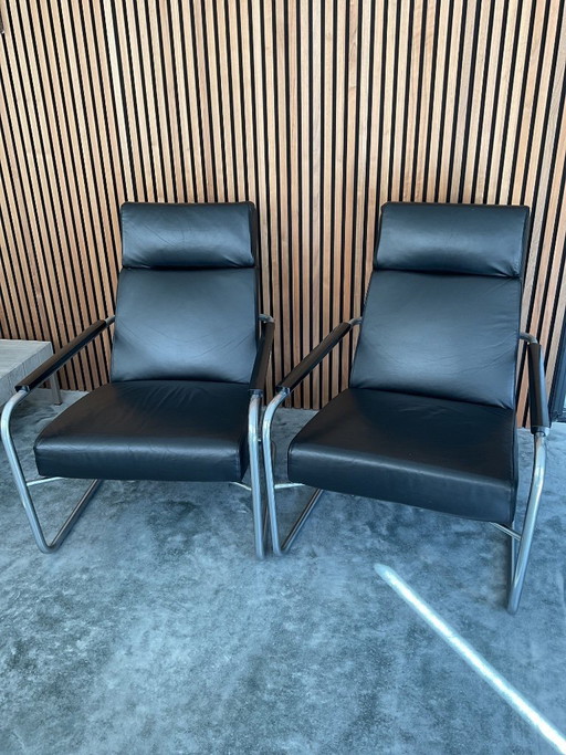 2 sillones Harvink de piel negra
