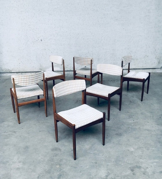 Image 1 of Esszimmerstuhl-Set aus Teakholz im skandinavischen Mid-Century-Modern-Design, 1960er