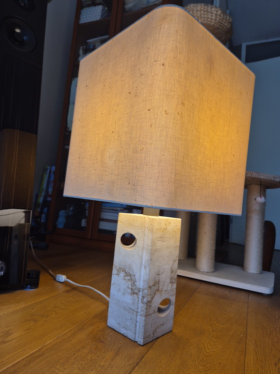 Image 1 of Grande lampe de table en travertin design italien (Fratelli Manelli)