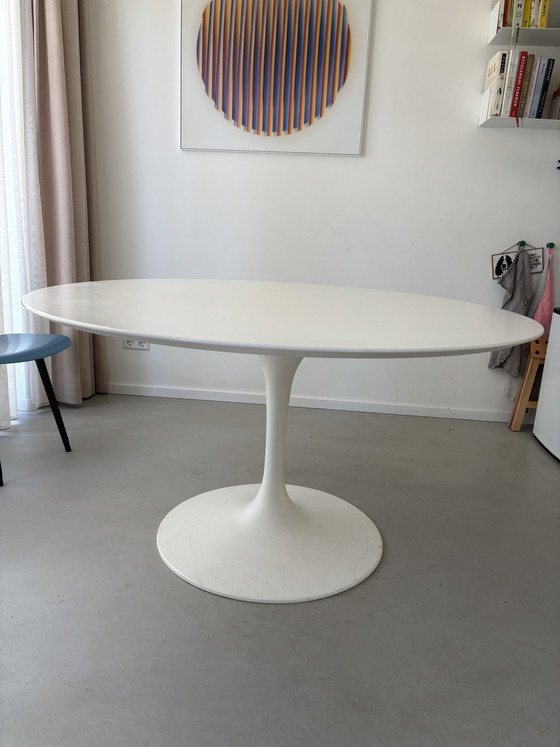 Image 1 of Round Tulip table 138cm 6–8 persons from Italy