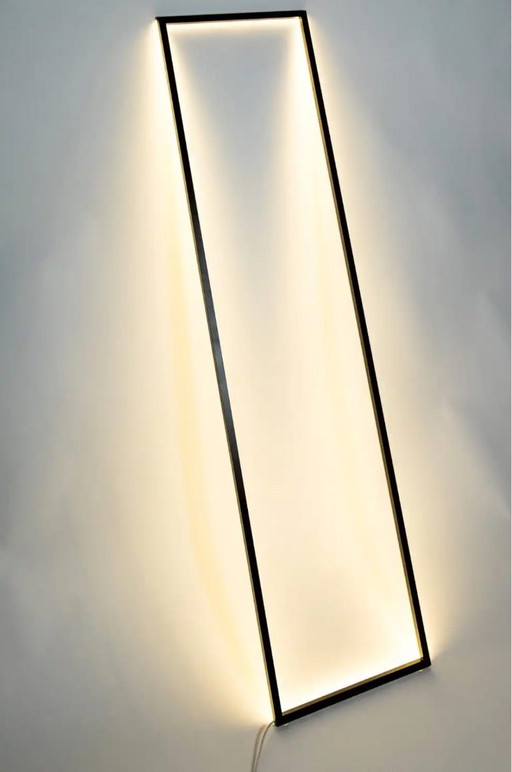 Lampadaire Corniche – Sculpture lumineuse minimaliste artisanale de Tommaso Cristofaro