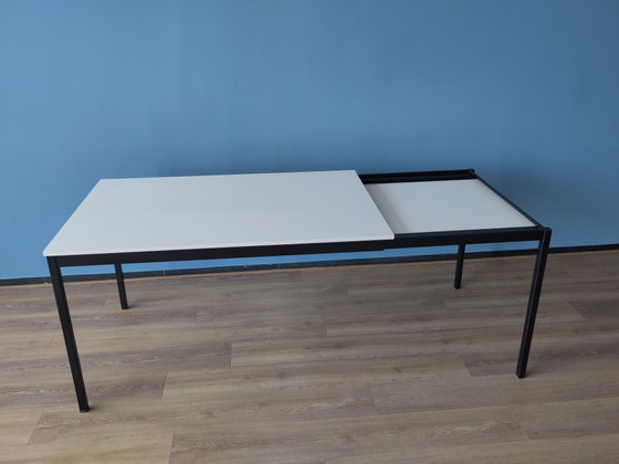 Image 1 of Pastoe extendable dining table