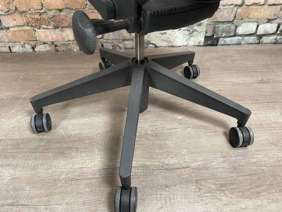 Image 1 of Herman Miller Mirra