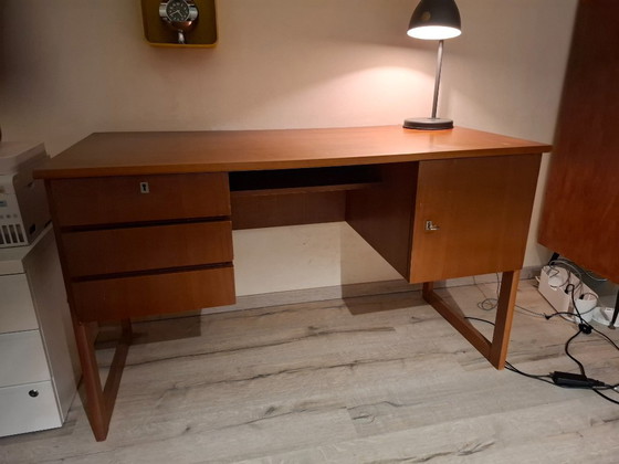 Scrivanie Vintage Retro con telaio a U - Design Danese - Anni '60, Legno, Marrone (foto 4 di 6)