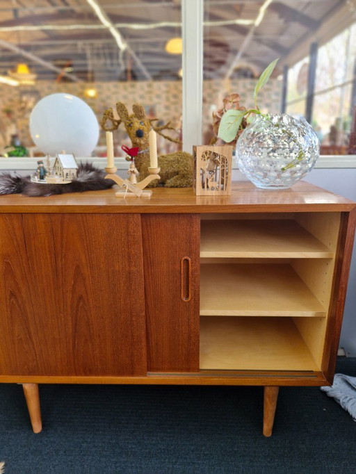 Aparador/armario vintage con cajón y puertas correderas