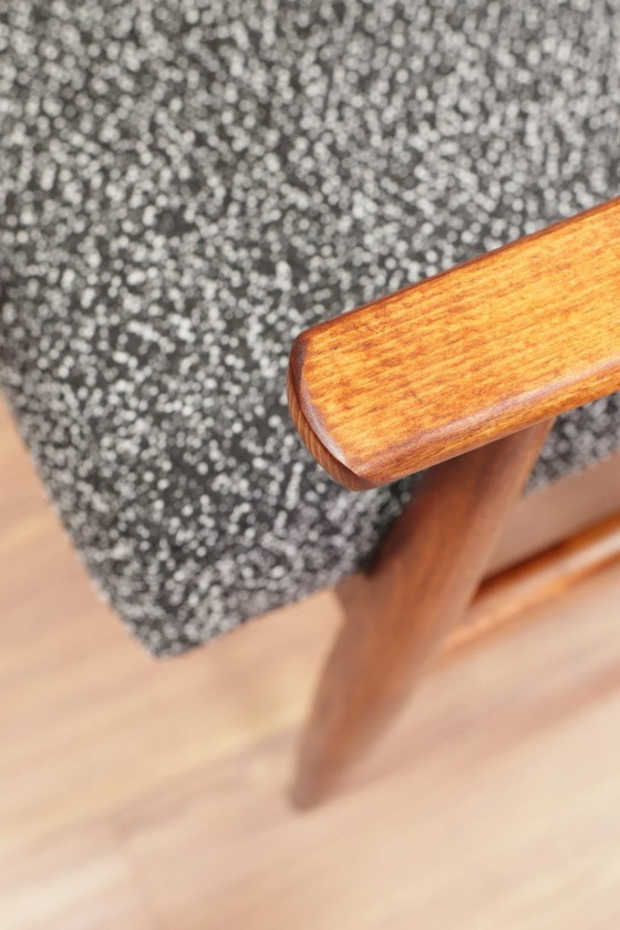 Image 1 of Poltrona scandinava vintage in bouclé nero, design di metà secolo, 1960