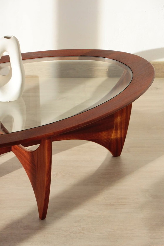 Image 1 of Table basse ovale - Modèle Astro - G Plan - N°2