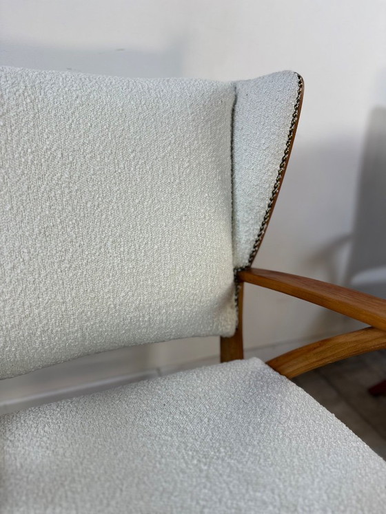 Image 1 of Sillones (par) de madera y tela bouclé, década de 1950.