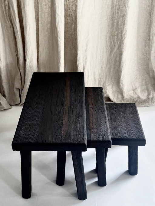 3x Tables d'appoint en chêne noir brutaliste