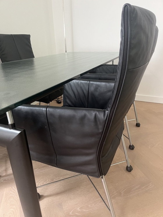 Image 1 of Le Corbusier tafel 220x 85 cm incl. 4 eettafel stoelen Montis