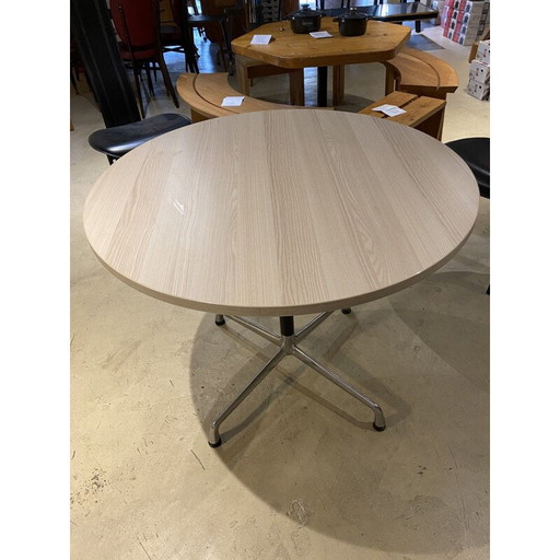 Vintage Herman Miller Round Table 2015