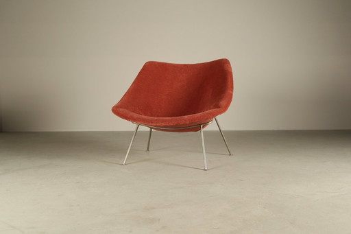 Pierre Paulin for Artifort — F156 “Little Oyster” chair