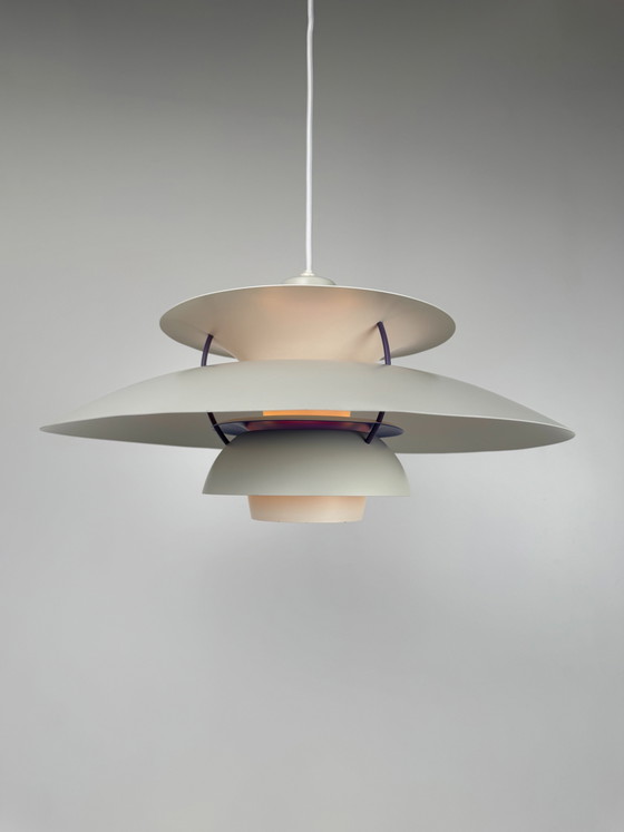 Image 1 of Lampada a sospensione Louis Poulsen PH5 – Un classico senza tempo del design danese