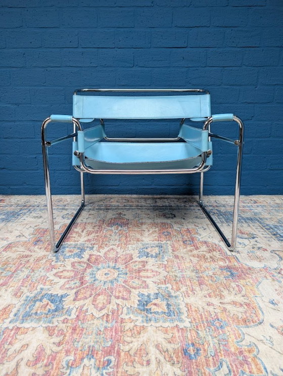 Image 1 of Vintage blauwe Wassily fauteuil, Marcel Breuer, jaren 80