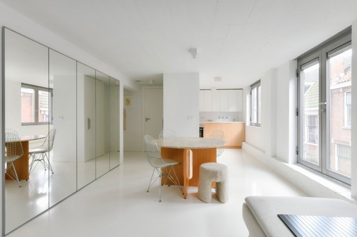 DESIGN MARMER Androgyne Dining Table (round)