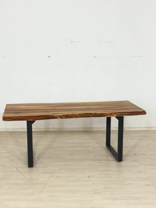 Eettafel van massief walnotenhout / Tafel / Eetkamertafel / Vergadertafel / Woonkamertafel / 199,5 cm breed