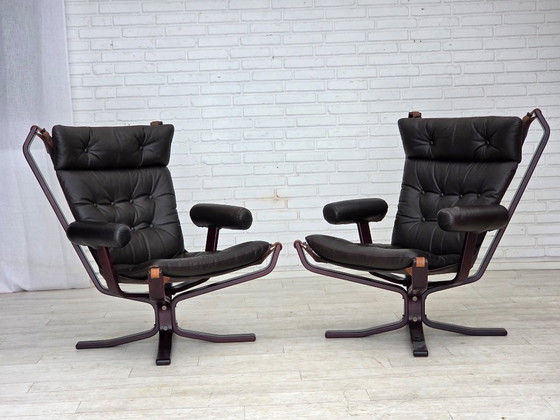 Image 1 of 1970s, Norwegian design by Sigurd Ressel, lounge chair model "Falcon".