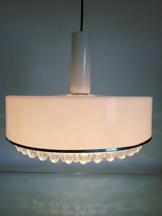 Image 1 of Lampe vintage de style futuriste des années 1960 en plexiglas, à bulles