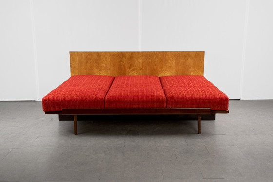 Divano letto Art Déco di Jindřich Halabala per UP Závody, anni '50, Cecoslovacchia (photo 6 of 16)