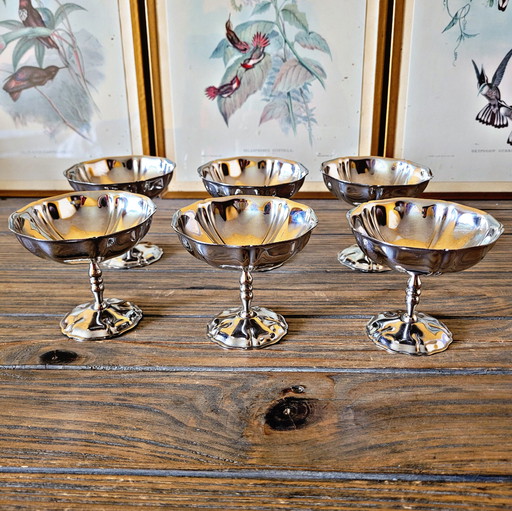 6 vintage stainless steel ice cream or sorbet cups, flower-shaped