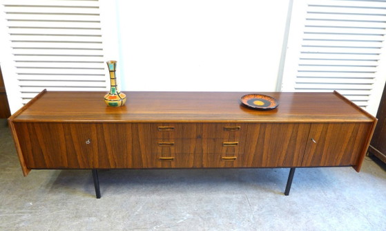 Image 1 of Beautiful vintage mid-century rosewood lowboard sideboard