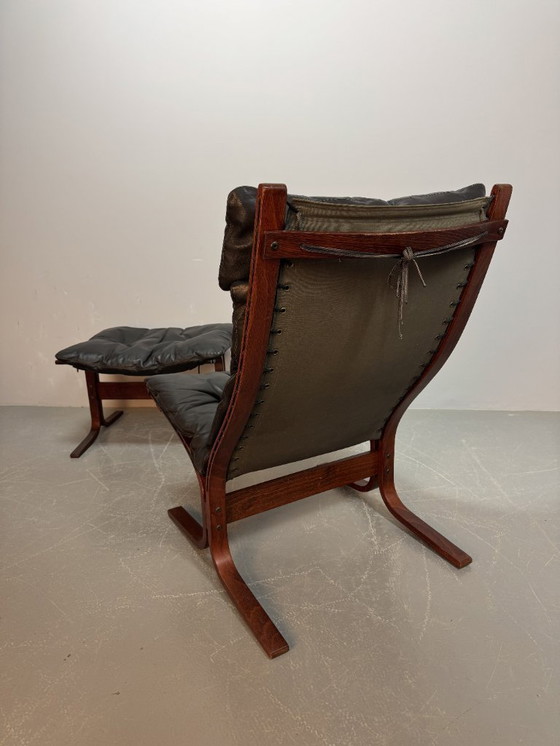Image 1 of Mid-Century Scandinavian Design Leather Siesta Lounge Chair and Ottoman Designed by Ingmar Relling, Norway 1970s.