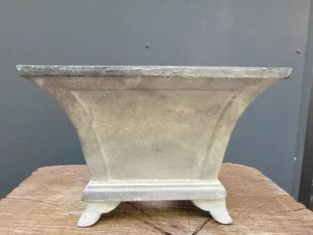 Gusseiserne Jardiniere grauer Pflanzkübel, Gusseisen, Vintage (Foto 6 von 6)