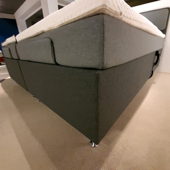 Image 1 of TEMPUR Sealy bed - 180x200 adjustable