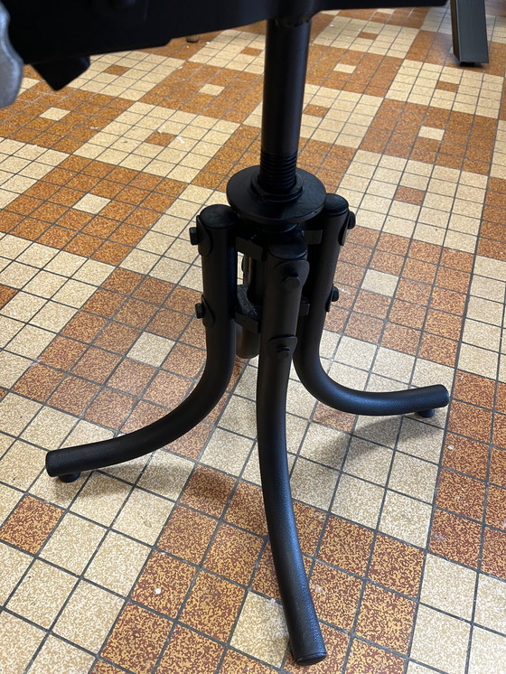 Image 1 of Sgabello vintage in metallo nero