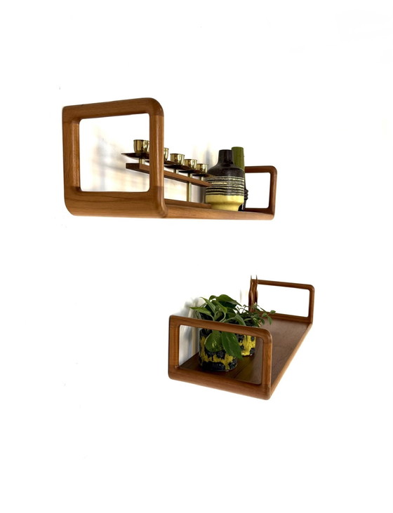 Image 1 of Set van 2 vintage teakhouten wandplanken, Dyrlund ‘70